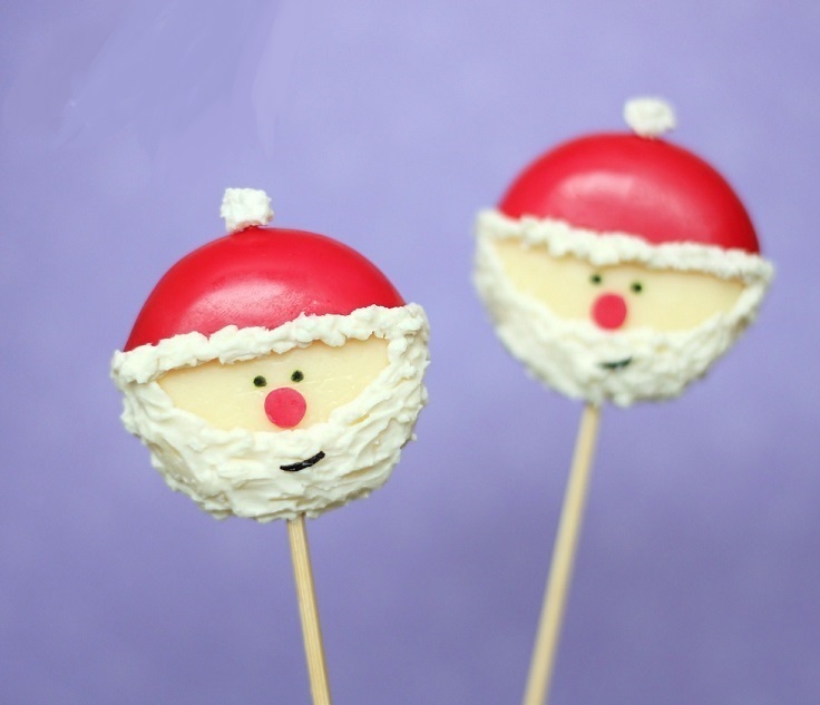 Santa-Cheese-Appetizers-on-a-Stick