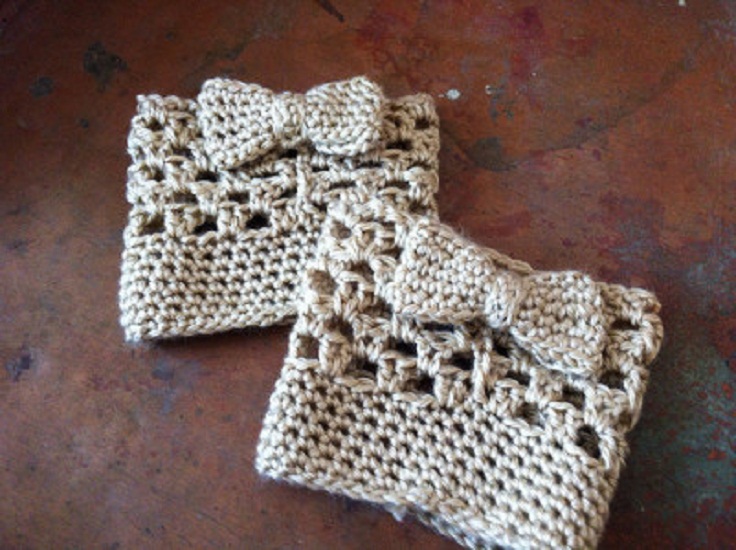 Crochet-Bow-Cuff-Pattern1