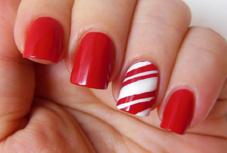 candy-cane-nail-art