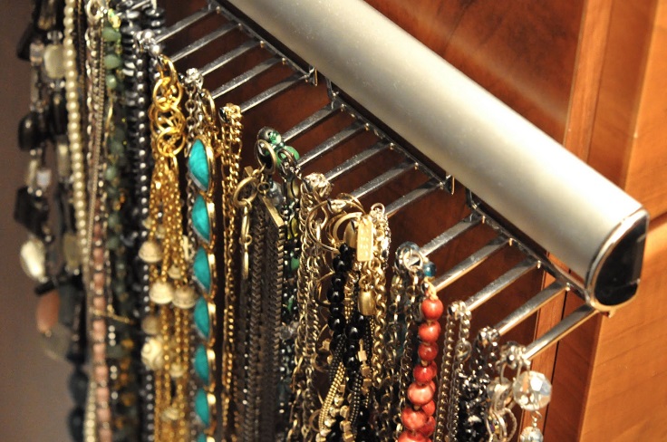 tie-rack tie-rack