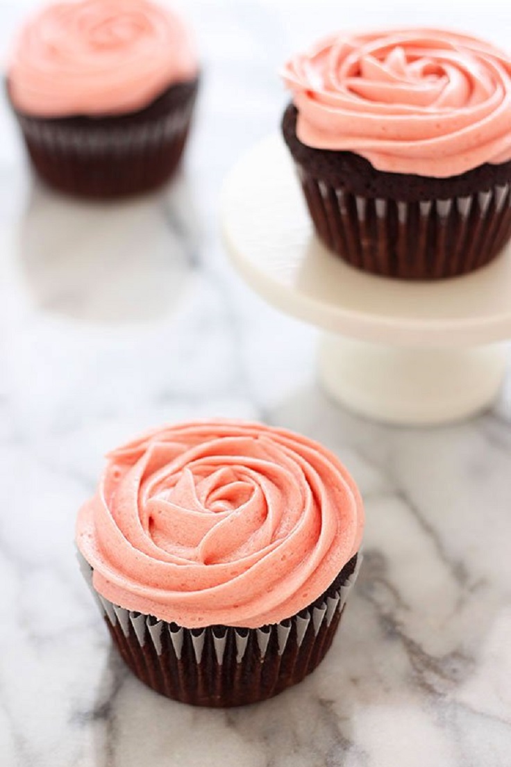 Nutella-Stuffed-Chocolate-Raspberry-Cupcakes