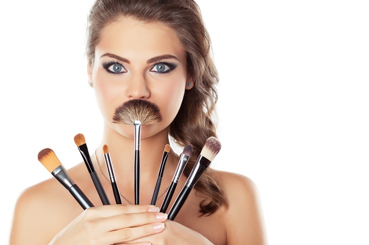 Top 10 Tips For Cleaning Your Makeup Brushes | Top Inspired