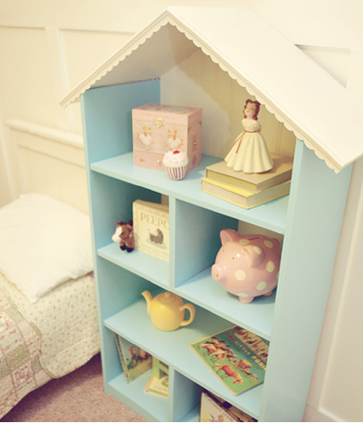 diy-dollhouse-bookshelf