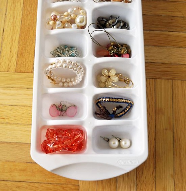 ice-cube-tray-jewelry-display