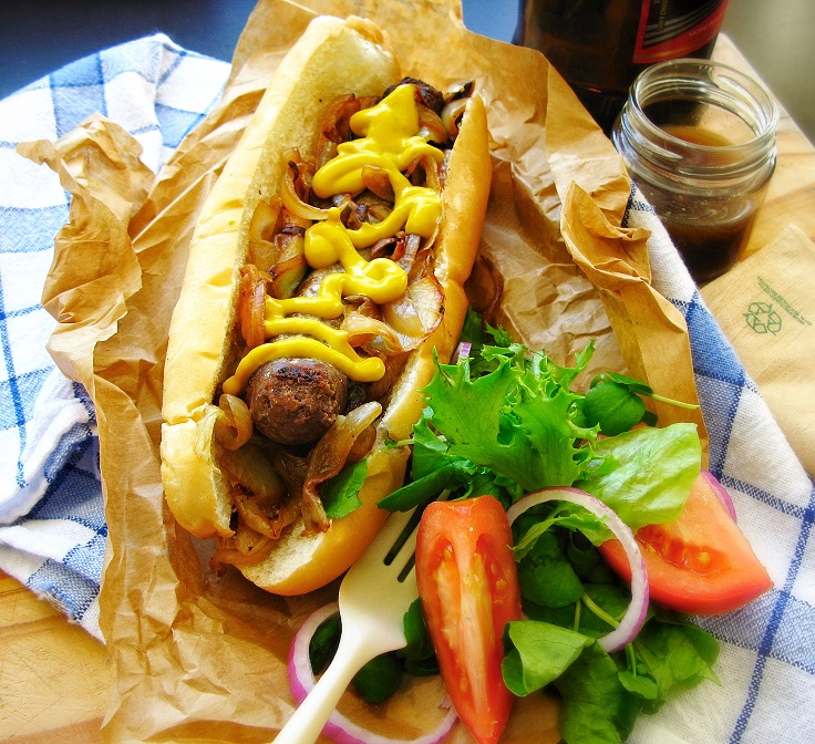 street-food-South-africa-boerewors-roll