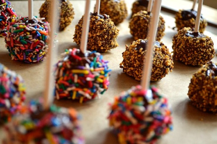 Cocoa-Krispie-Lollipop-Sprinkles