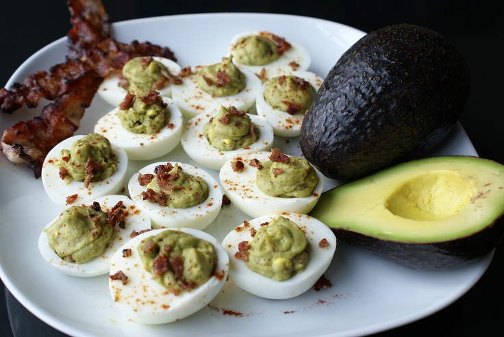 avocado-deviled-eggs-with-bacon