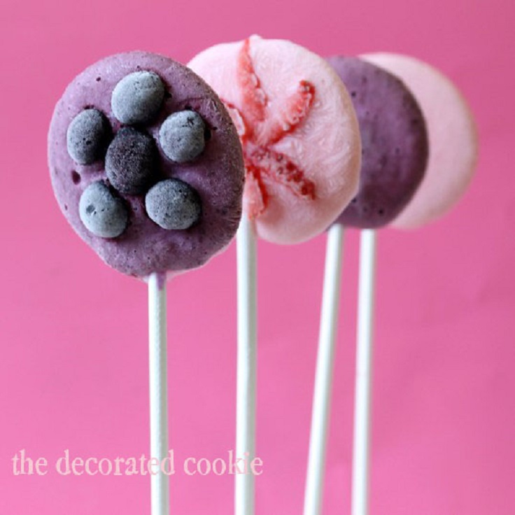 frozen-yoghurt-fruit-lollipops
