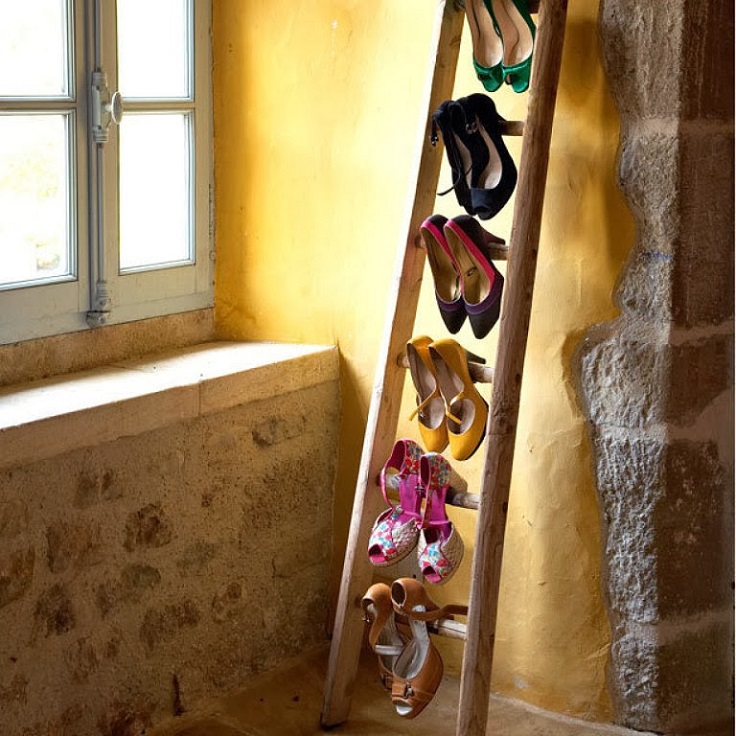 rustic-ladder-shoe-storage