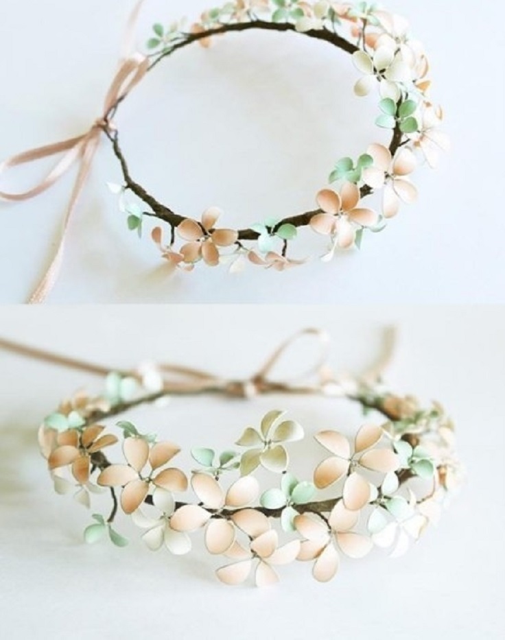 2-Diy-Gifts-You-Can-Make-In-Less-Than-An-Hour-flower-crown-bracelet