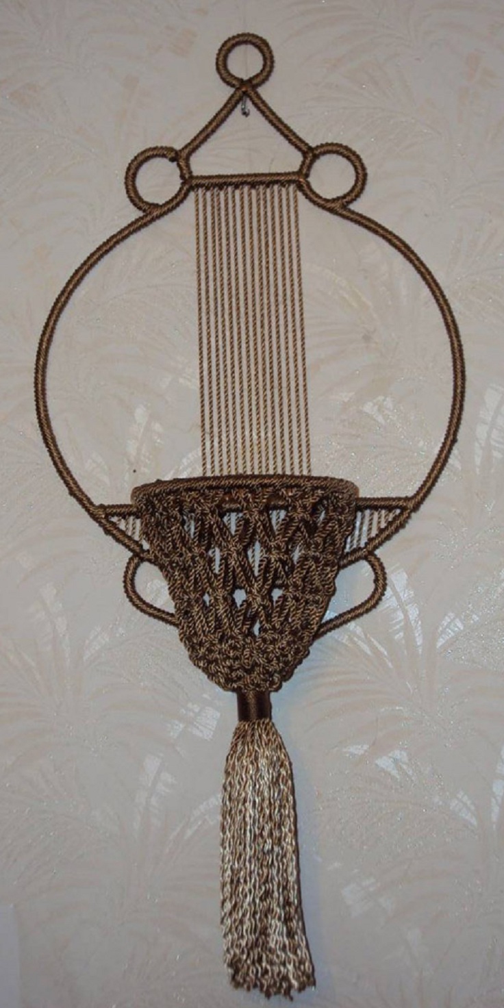 8-Harp-Macrame-Plant-Hanger