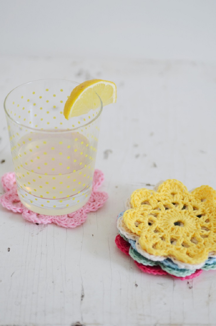 Crochet-flower-coasters