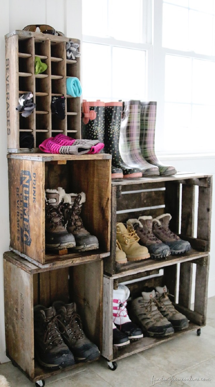 DIY-Vintage-Crate-Boot-Rack