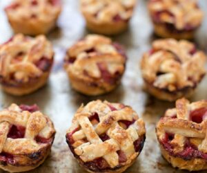 Top 10 Easy Desserts You Can Make In A Muffin Tin