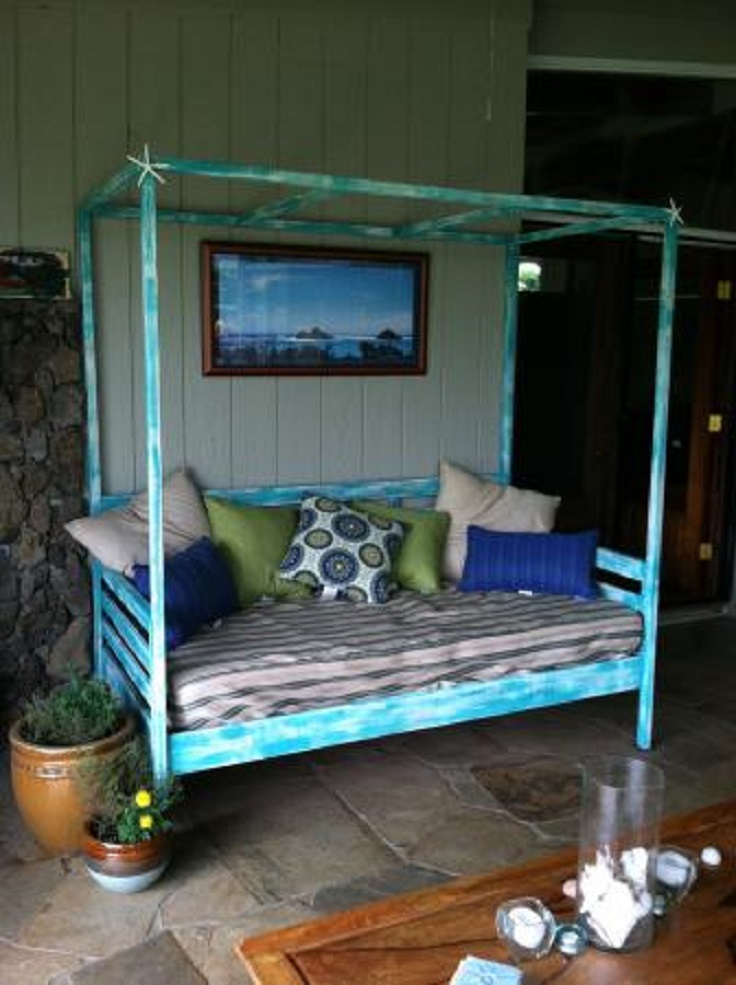 Outdoor-Day-Bed-with-Canopy