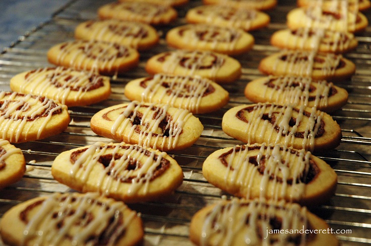 cinnamon-roll-cookies