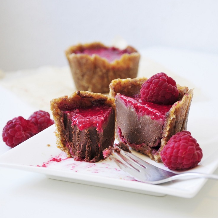 mini-chocolate-raspberry-cakes