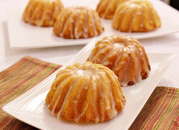 mini-orange-bundt-cakes