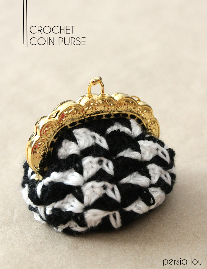 Chic-Crochet-Coin-Purse