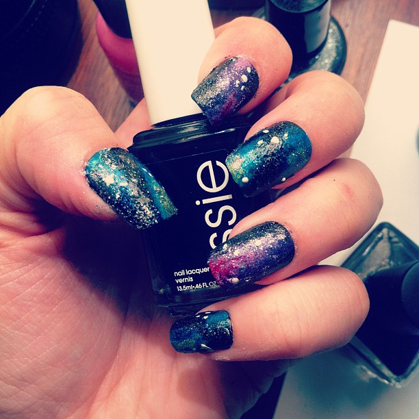 DIY-Nebula-Nails11