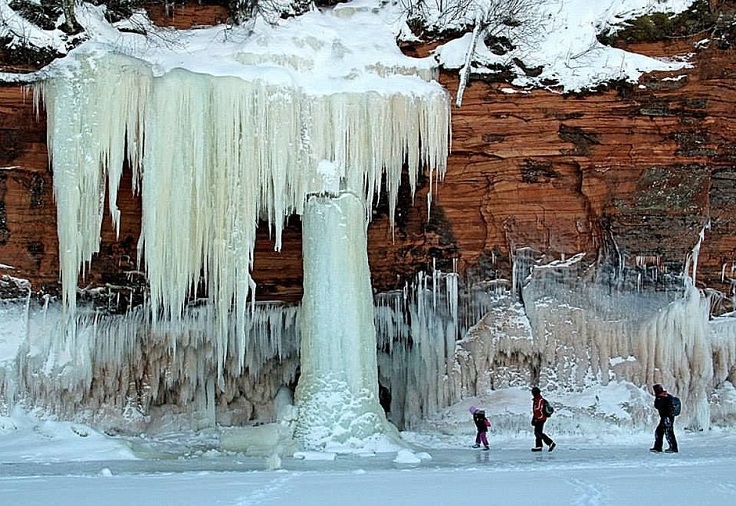 apostle-ice-caves