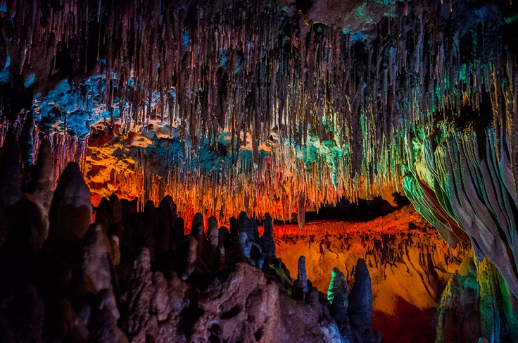 Top 10 Caves to Visit in the USA | Top Inspired
