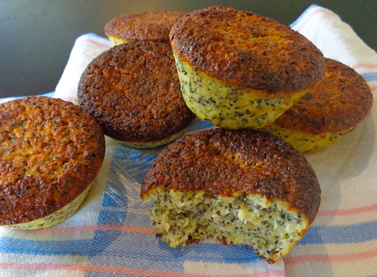 poppy-seed-and-lemon-breakfast-muffins