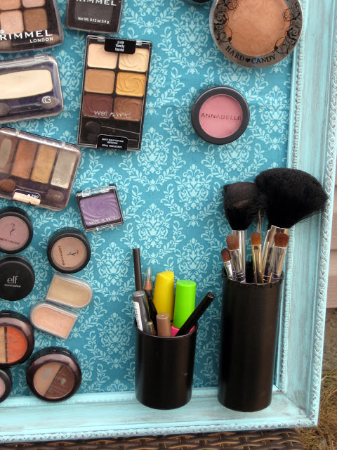 Make-up-Magnet-Board