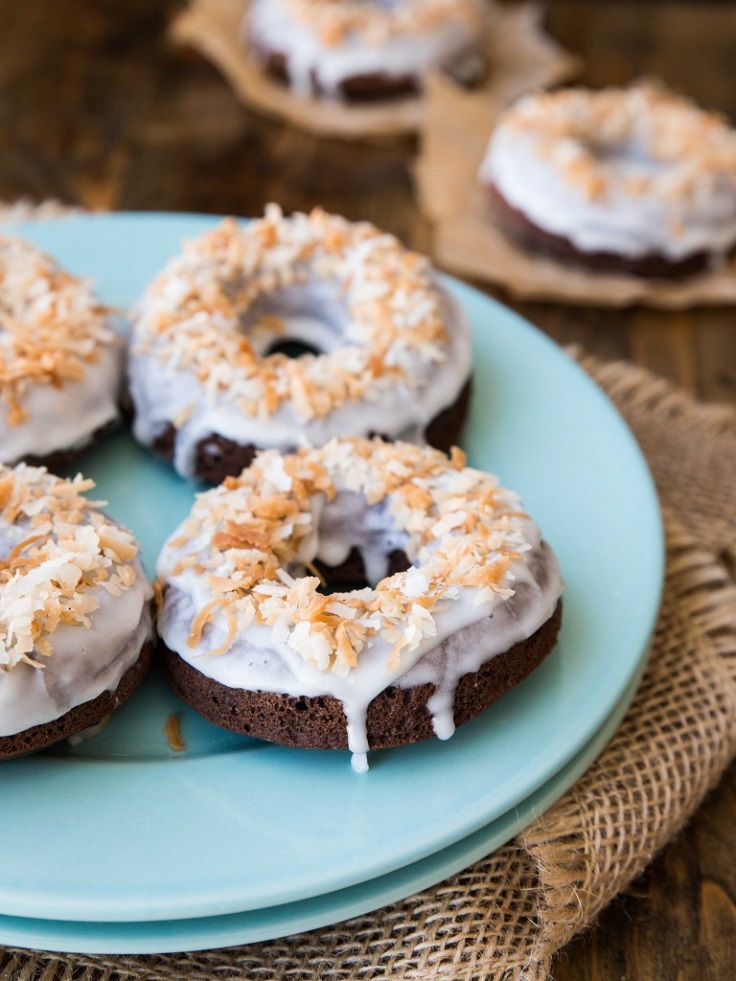 chocolate-coconut-macaron-donut