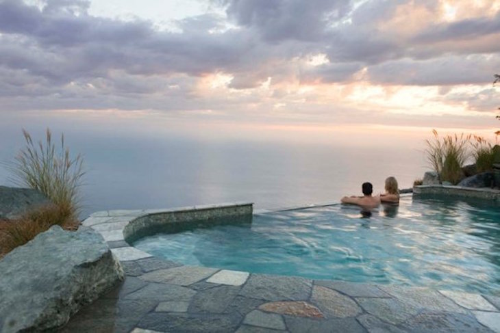 Top 10 Romantic Honeymoon Resorts in the United States