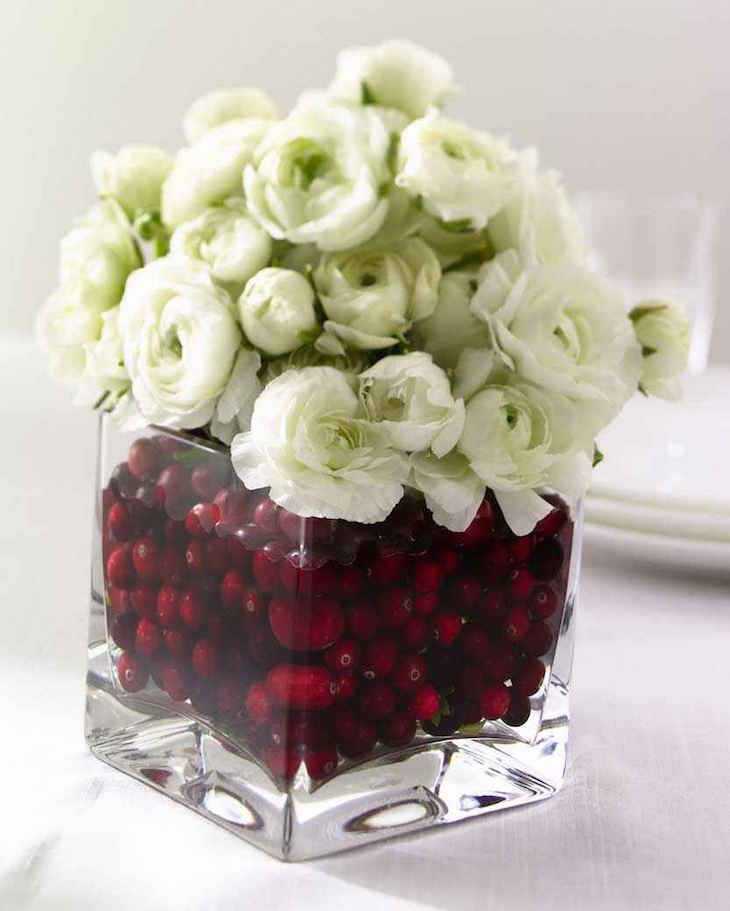 topaccessories-elegant-small-centerpiece-table-decoration-with-square-glass-vase-and-red-berry-combine-with-white-flowers-and-white-table-sheet-small-christmas-centerpieces-design-ideas