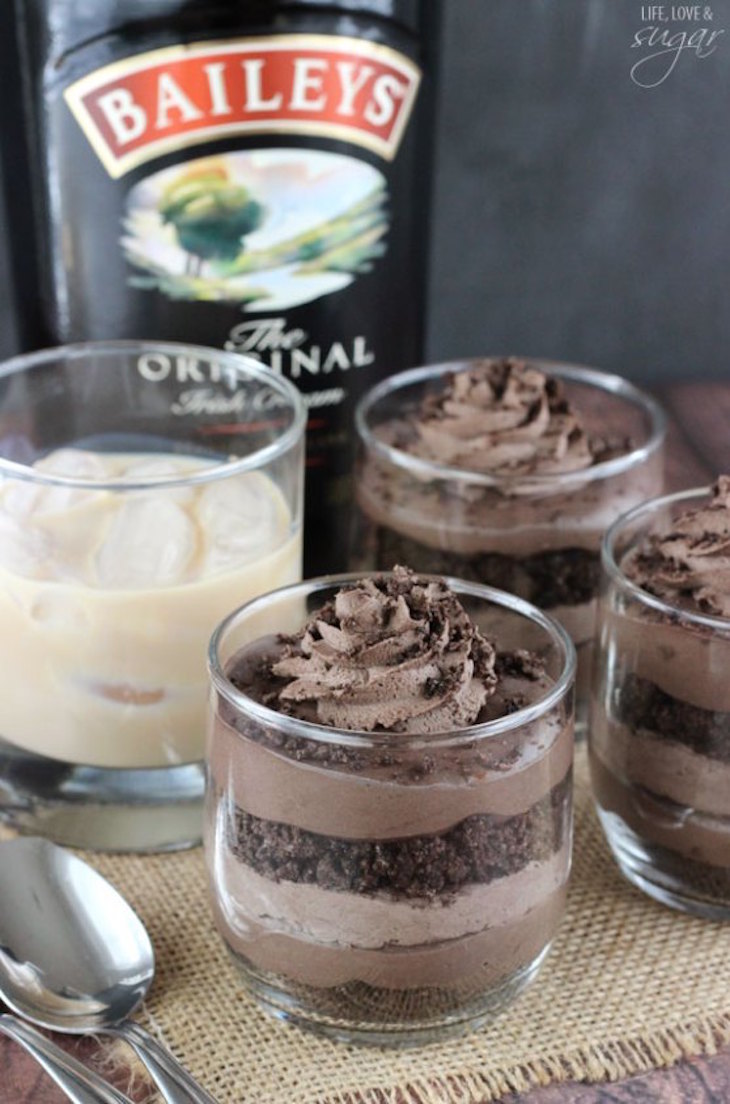 topbaileys_chocolate_cheesecake_trifles2