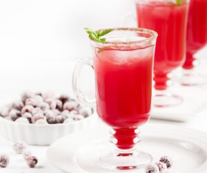 Top 10 Alcoholic Drinks For The Holiday Season
