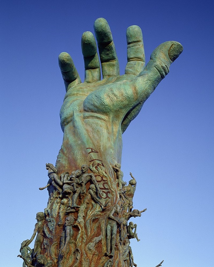 Holocaust-Memorial-in-Miami