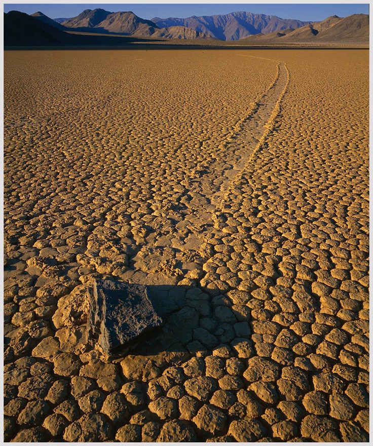 Moving-Rock-Death-Valley-National-Park-California