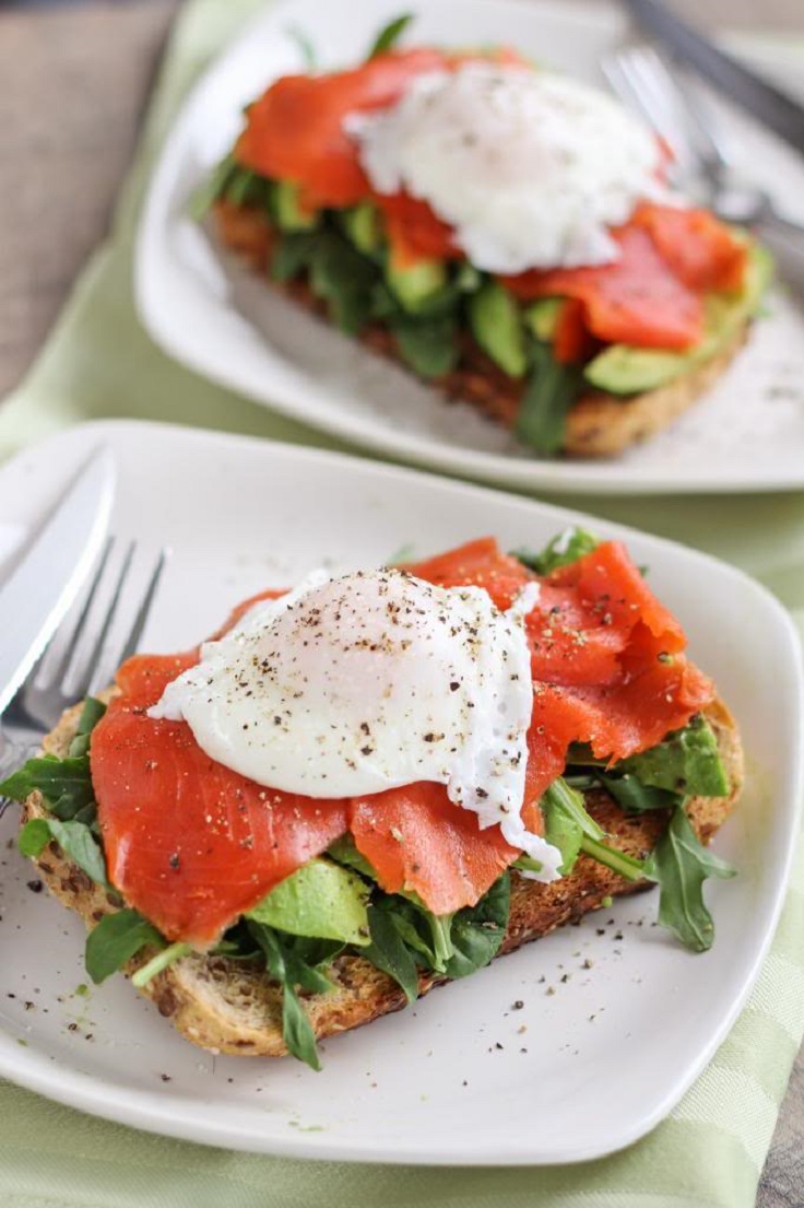 Smoked-Salmon-Avocado-Egg-Sandwich