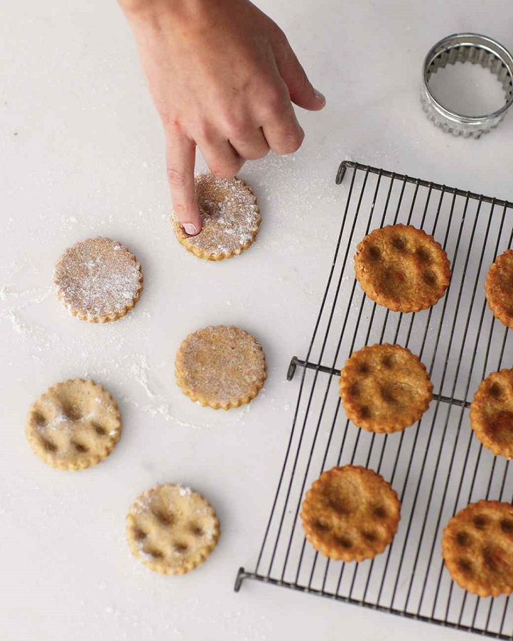 Paw-Print-Dog-Treat