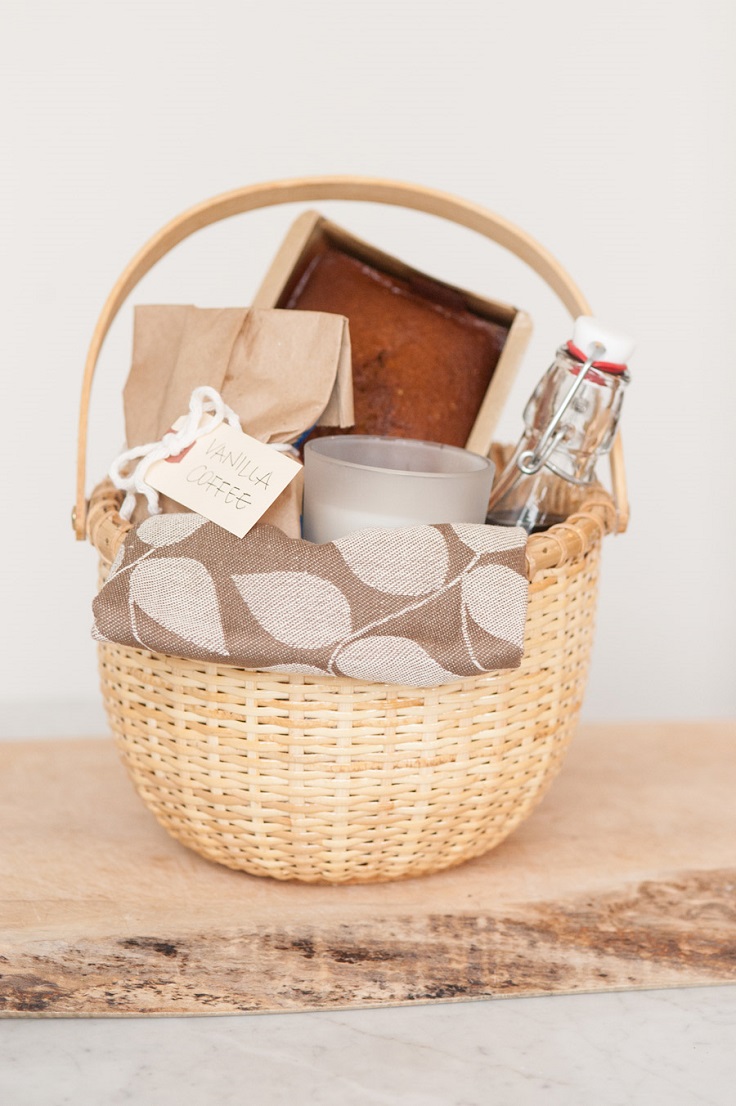 Holiday-Hostess-Gift-Basket