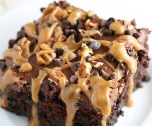 Top 10 Best Poke Cake Recipes You Would Love to Have for Dessert