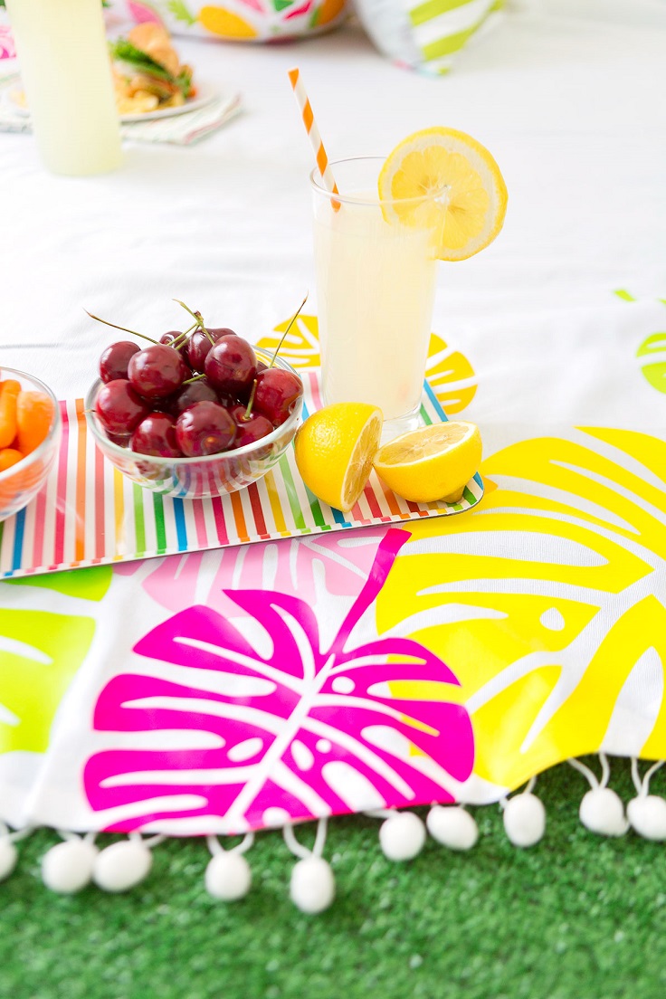 Cricut-Iron-On-Picnic-Blanket