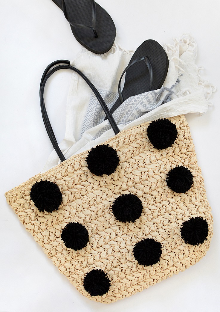 Pom-Pom-Straw-Bag