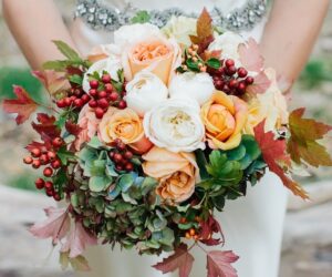 Top 10 Swoon Worthy Wedding Bouquets for Autumn Brides