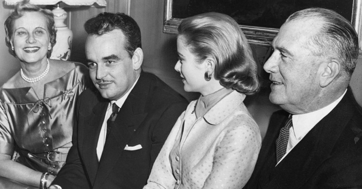 Grace_Kelly_with_her_parents_and_the_Prince_of_Mon