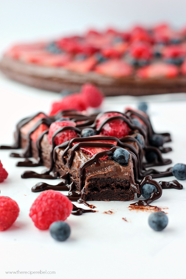 Nutella-Brownie-Fruit-Pizza