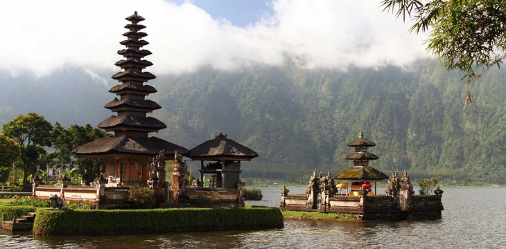 TOPChedi-Club-Ubud-Bali-DES-UlunDanauTempleBali TOPChedi-Club-Ubud-Bali-DES-UlunDanauTempleBali