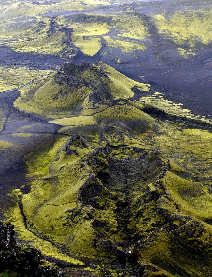 martin-ysteneslakagigar-seen-from-lakivolcano-iceland-niceshot-1001nights-sland-laki-magiccity-lakagigar-sland-ystenes-mygearandmepremium-mygearandmebronze