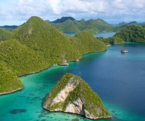 Top 10 Must See Places In Indonesia