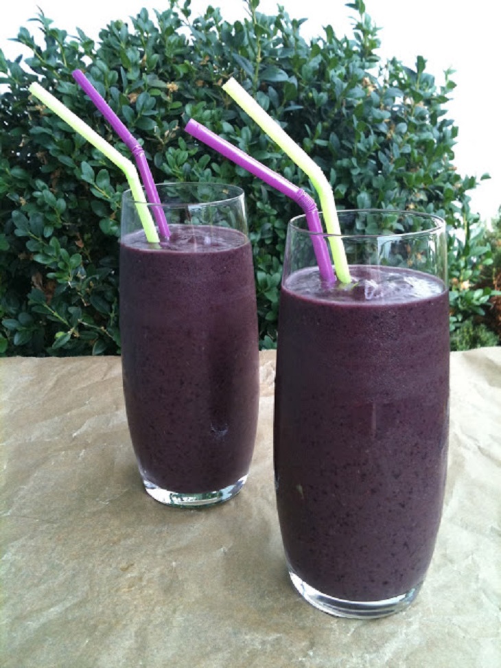 aronia-açai-blueberry-smoothie