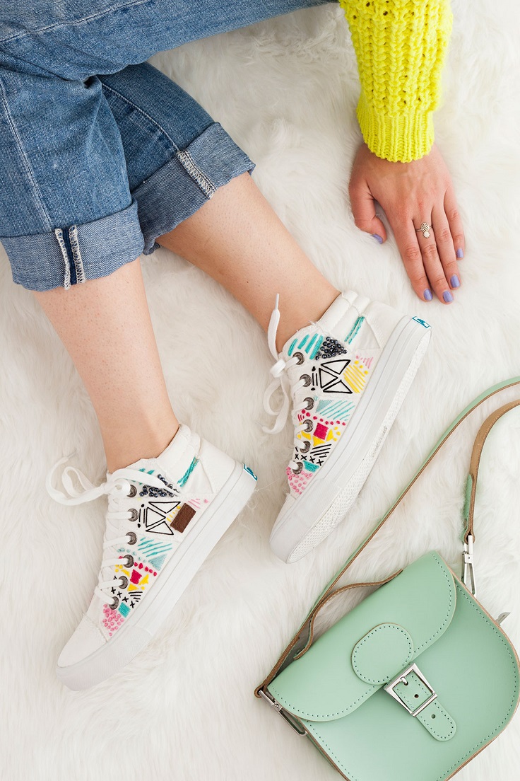 Embroider-White-Canvas-Sneakers