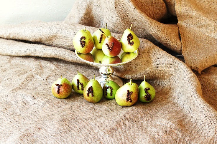 Thanksgiving-Pear-Decorations